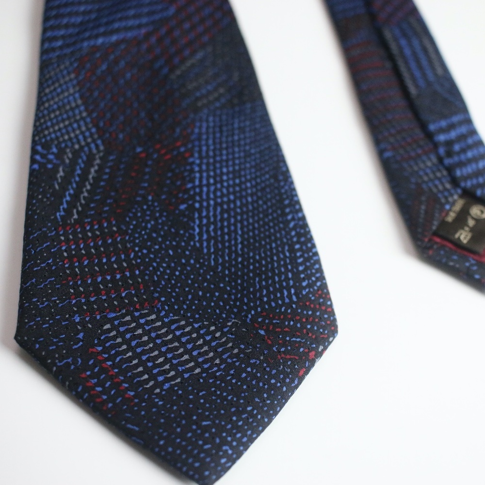 Givenchy Slim Tie Abstract Pattern - image 1